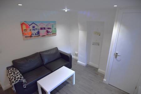 1 bedroom Terraced House to let in Stimpson Avenue, Abington, Northampton, NN1