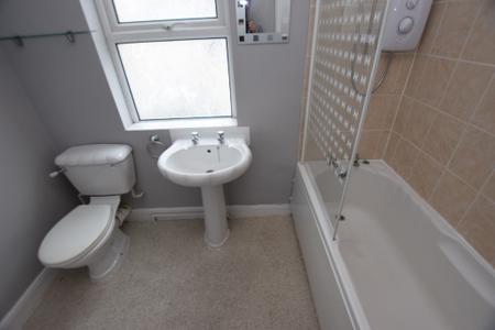 1 bedroom House share to let in London Road, Far Cotton, Northampton, NN4