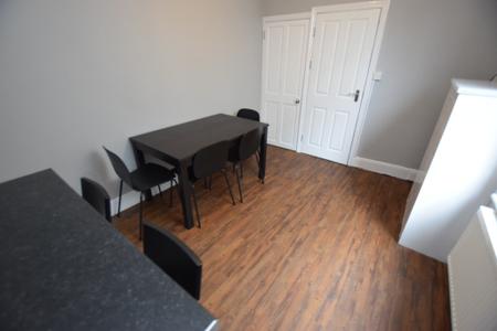 1 bedroom House share to let in London Road, Far Cotton, Northampton, NN4