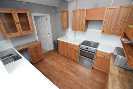 1 bedroom House share to let in London Road, Far Cotton, Northampton, NN4