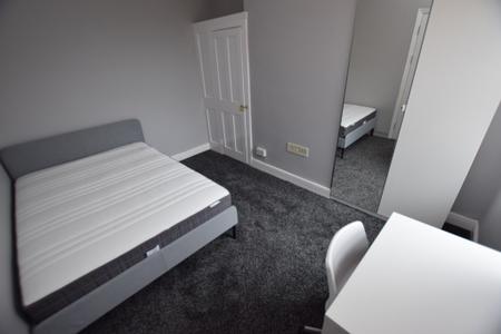 1 bedroom House share to let in London Road, Far Cotton, Northampton, NN4