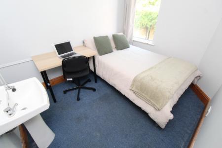 7 bedroom Terraced House for sale in Portland Road, Arboretum, Nottingham, NG7