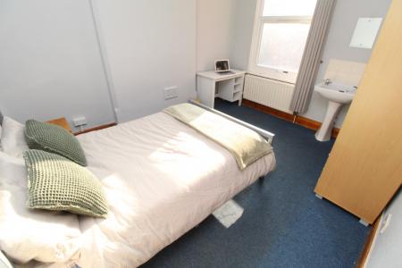 7 bedroom Terraced House for sale in Portland Road, Arboretum, Nottingham, NG7