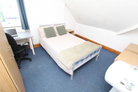 7 bedroom Terraced House for sale in Portland Road, Arboretum, Nottingham, NG7