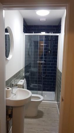 5 bedroom Detached house to let in Beeston Road, Dunkirk, Nottingham, NG7