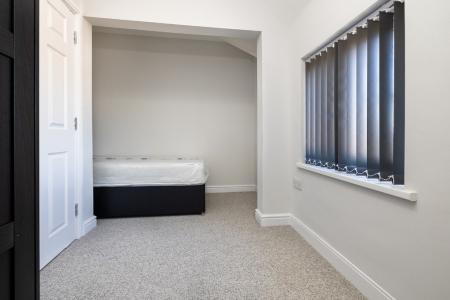 6 bedroom Town house to let in Radford Road, Radford, Nottingham, NG7