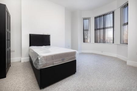 6 bedroom Town house to let in Radford Road, Radford, Nottingham, NG7