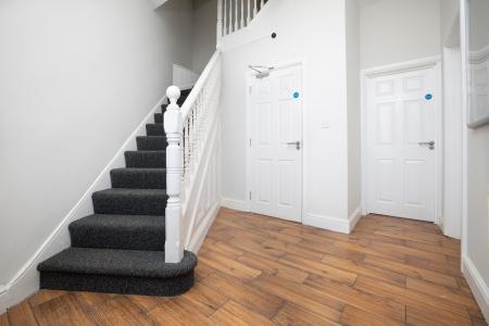 6 bedroom Town house to let in Radford Road, Radford, Nottingham, NG7