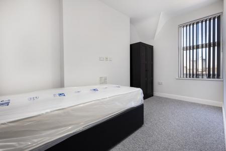 6 bedroom Town house to let in Radford Road, Radford, Nottingham, NG7