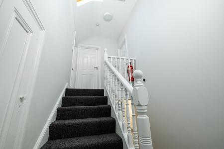 6 bedroom Town house to let in Radford Road, Radford, Nottingham, NG7