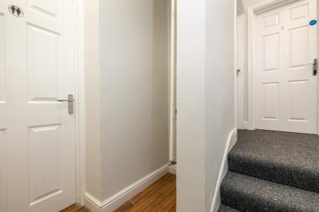 6 bedroom Town house to let in Radford Road, Radford, Nottingham, NG7