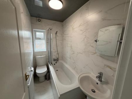 2 bedroom Terraced House to let in Shrewsbury Road, Sneinton, NG2