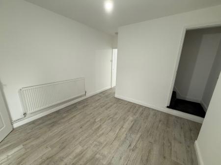 2 bedroom Terraced House to let in Shrewsbury Road, Sneinton, NG2