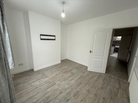 2 bedroom Terraced House to let in Shrewsbury Road, Sneinton, NG2