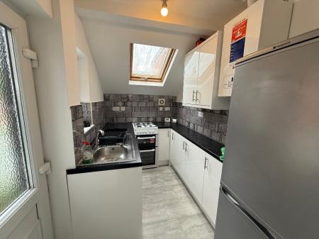 2 bedroom Terraced House to let in Shrewsbury Road, Sneinton, NG2
