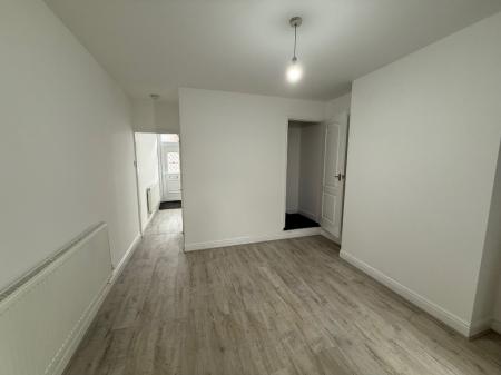 2 bedroom Terraced House to let in Shrewsbury Road, Sneinton, NG2