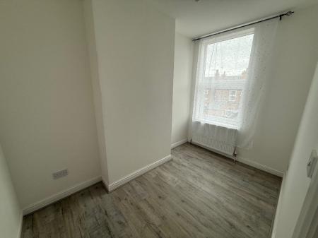 2 bedroom Terraced House to let in Shrewsbury Road, Sneinton, NG2