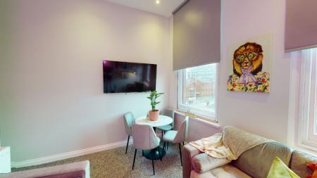 6 bedroom Flat to let in Broad Street, City Centre, Nottingham, NG1