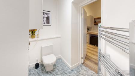 6 bedroom Flat to let in Broad Street, City Centre, Nottingham, NG1