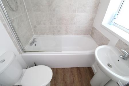 4 bedroom Semi-detached house for sale in Dunkirk Road, Dunkirk, Nottingham, NG7