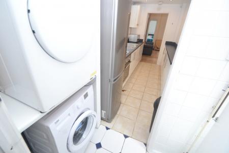 4 bedroom Semi-detached house for sale in Dunkirk Road, Dunkirk, Nottingham, NG7