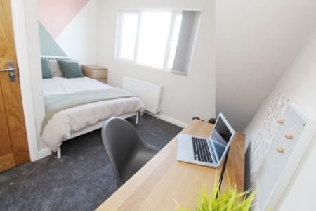 5 bedroom Terraced House to let in City Road, Dunkirk, Nottingham, NG7