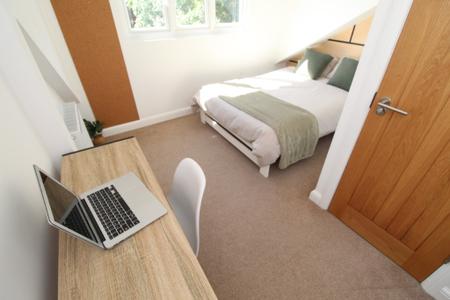 5 bedroom Detached house to let in Claude Street, Dunkirk, Nottingham, NG7