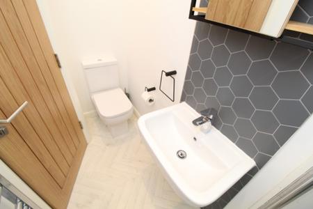 5 bedroom Detached house to let in Claude Street, Dunkirk, Nottingham, NG7