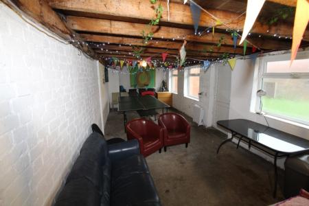 6 bedroom Detached house to let in Johnson Road, Lenton, Nottingham, NG7