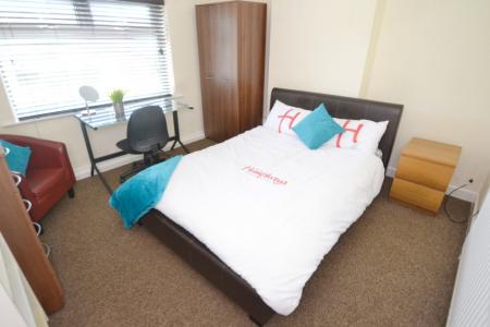 6 bedroom Detached house to let in Johnson Road, Lenton, Nottingham, NG7