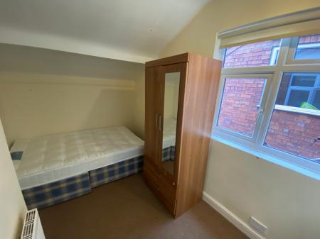 4 bedroom Semi-detached house to let in Marlborough Road, Nottingham, NG9