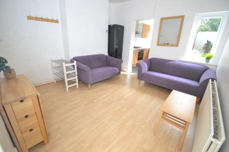 4 bedroom Terraced House to let in Claude Street, Dunkirk, Nottingham, NG7