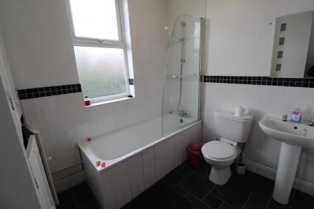 6 bedroom Semi-detached house to let in Lenton Boulevard, Lenton, Nottingham, NG7