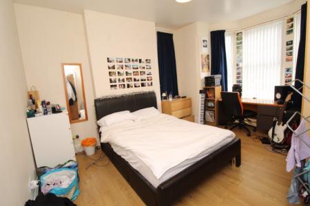 6 bedroom Semi-detached house to let in Lenton Boulevard, Lenton, Nottingham, NG7