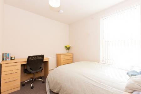 4 bedroom Semi-detached house to let in South Road, West Bridgford, NG2