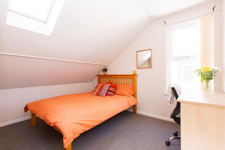 4 bedroom Semi-detached house to let in South Road, West Bridgford, NG2