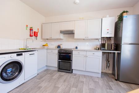 4 bedroom Semi-detached house to let in South Road, West Bridgford, NG2