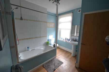 3 bedroom Terraced House to let in Birkin Avenue, Radford, Nottingham, NG7