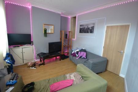 3 bedroom Terraced House to let in Birkin Avenue, Radford, Nottingham, NG7