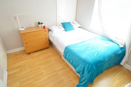 2 bedroom Terraced House to let in Bastion Street, Radford, Nottingham, NG7