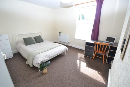 3 bedroom Semi-detached house to let in Claude Street, Dunkirk, Nottingham, NG7