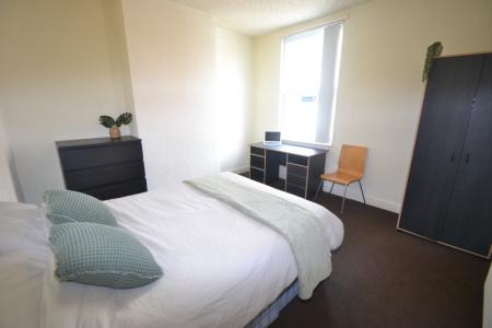 3 bedroom Detached house to let in Cloister Street, Dunkirk, Nottingham, NG7