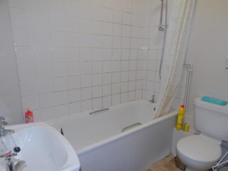 3 bedroom Semi-detached house to let in South Road, West Bridgford, NG2