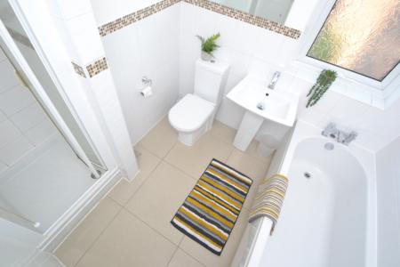 6 bedroom Semi-detached house to let in Loughborough Road, West Bridgford, NG2