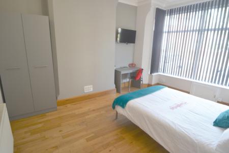 6 bedroom Detached house to let in Melton Road, West Bridgford, NG2