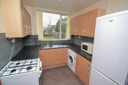 5 bedroom Detached house to let in Derby Road, Lenton, Nottingham, NG7