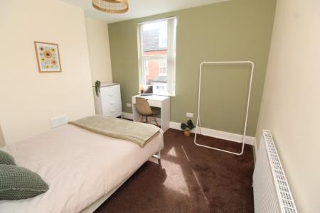 2 bedroom Terraced House to let in Birrell Road, Radford, Nottingham, NG7