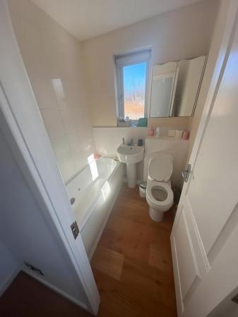 2 bedroom Flat to let in Heron Drive, Lenton, Nottingham, NG7