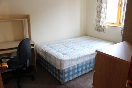 6 bedroom Detached house to let in Balfour Road, Lenton, Nottingham, NG7