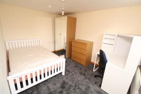 6 bedroom Detached house to let in Balfour Road, Lenton, Nottingham, NG7